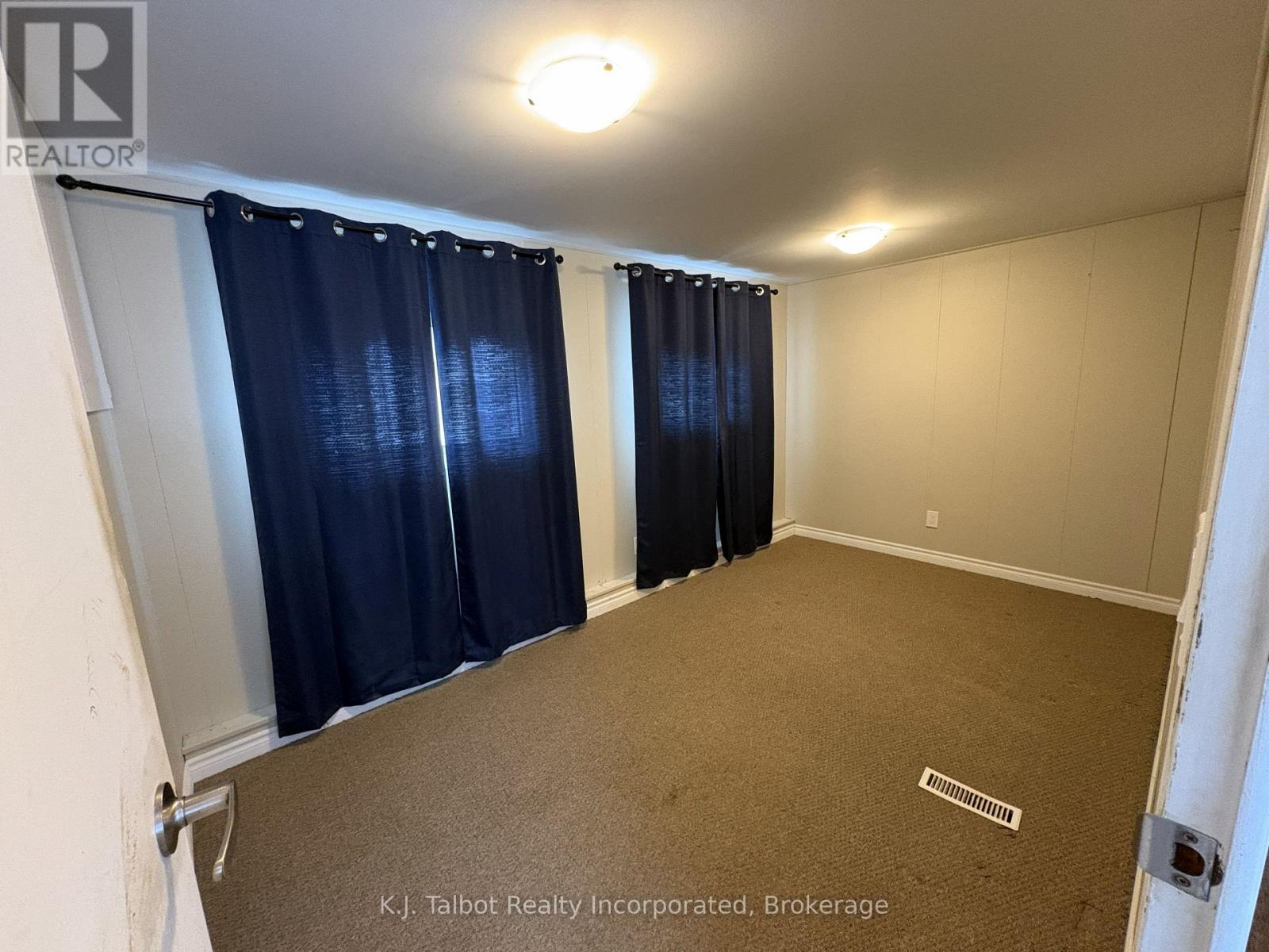 8 Bloomsbury Street, Ashfield-Colborne-Wawanosh, Ontario  N7A 3Y2 - Photo 7 - X12646864