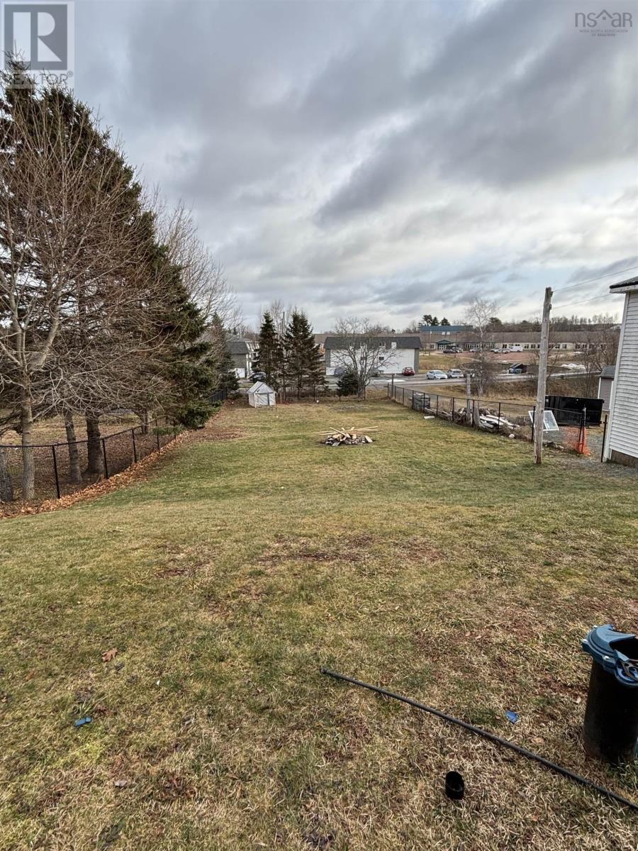 18 Princeton Court, Salmon River, Nova Scotia  B2N 4X4 - Photo 45 - 202529642