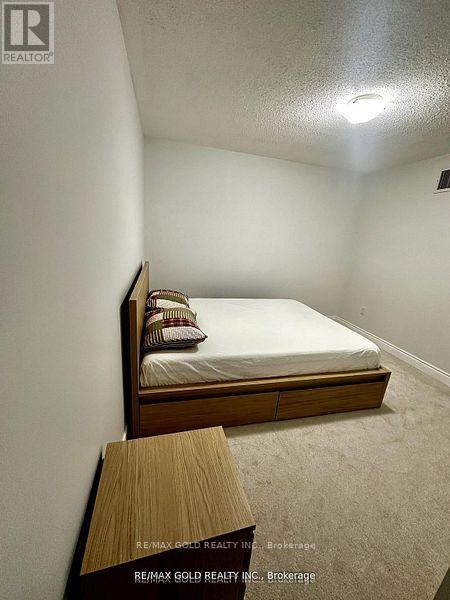 812 Fowles Court, Milton, Ontario  L9T 0Z8 - Photo 13 - W12643650