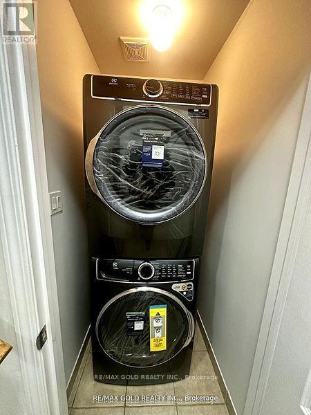 812 Fowles Court, Milton, Ontario  L9T 0Z8 - Photo 7 - W12643650