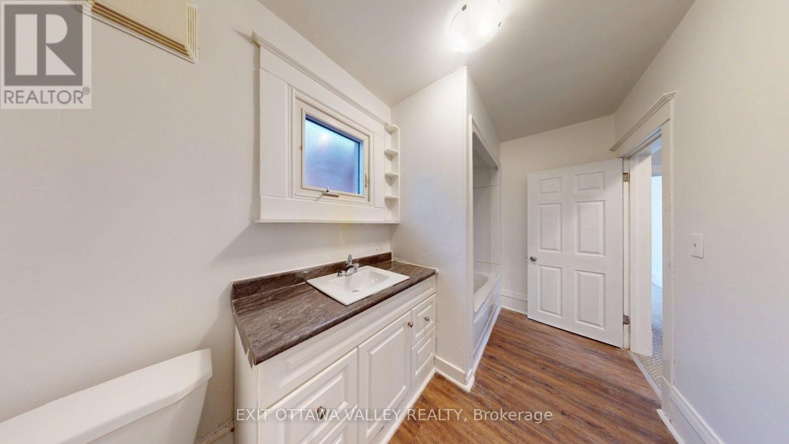 216 Mary Street, Pembroke, Ontario  K8A 5V8 - Photo 29 - X12646822