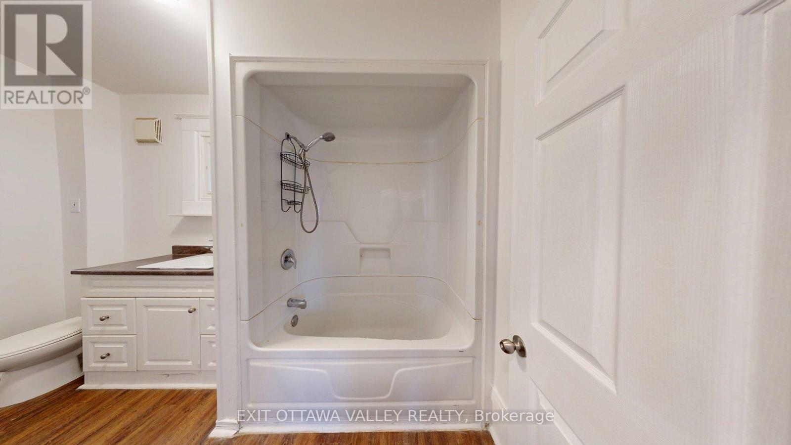 216 Mary Street, Pembroke, Ontario  K8A 5V8 - Photo 31 - X12646822