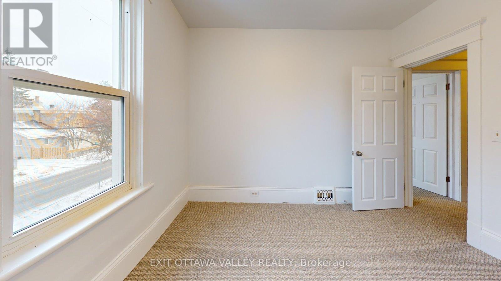 216 Mary Street, Pembroke, Ontario  K8A 5V8 - Photo 34 - X12646822