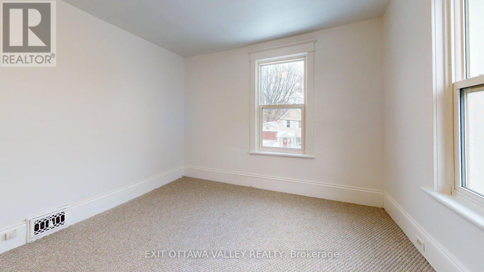 216 Mary Street, Pembroke, Ontario  K8A 5V8 - Photo 35 - X12646822