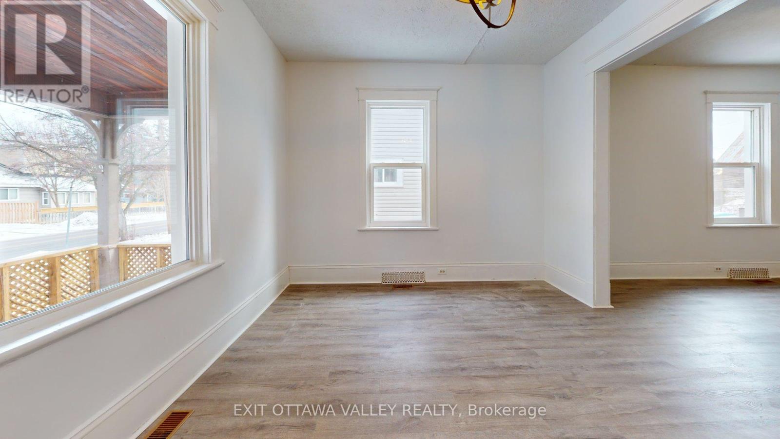 216 Mary Street, Pembroke, Ontario  K8A 5V8 - Photo 42 - X12646822