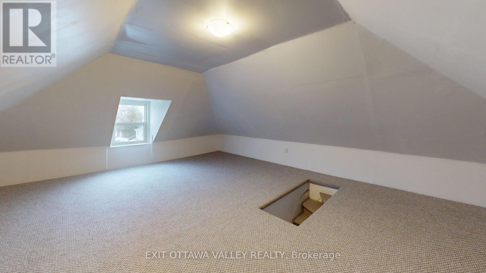 216 Mary Street, Pembroke, Ontario  K8A 5V8 - Photo 44 - X12646822