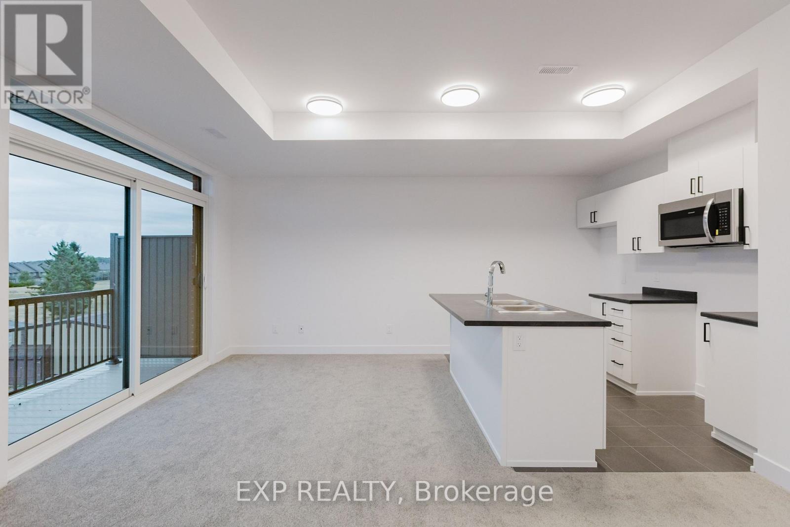 207 Silhouette Private, Ottawa, Ontario  K2J 4S3 - Photo 10 - X12646832