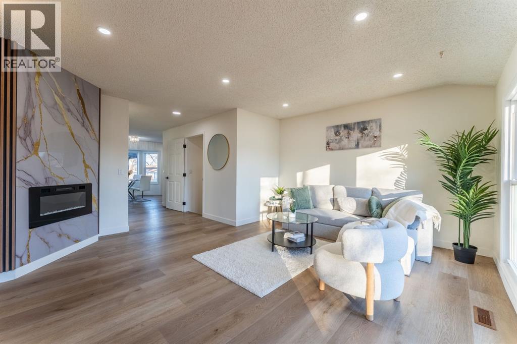 344 Templeview Drive Ne, Calgary, Alberta  T1Y 3W4 - Photo 7 - A2275148