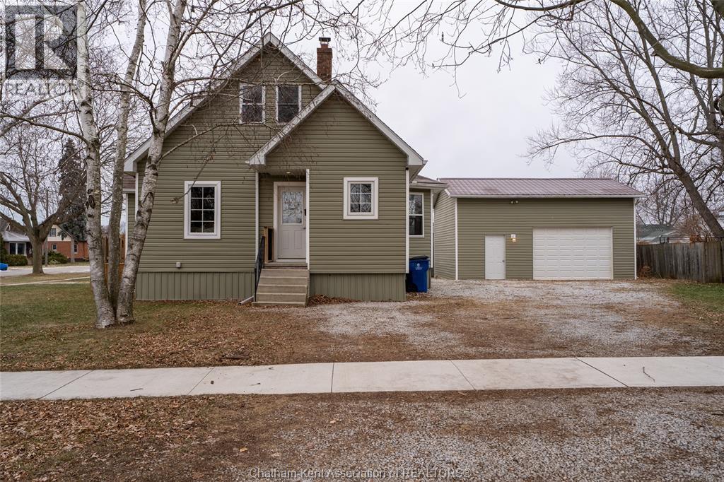 104 BRANDER AVENUE, Wallaceburg, Ontario