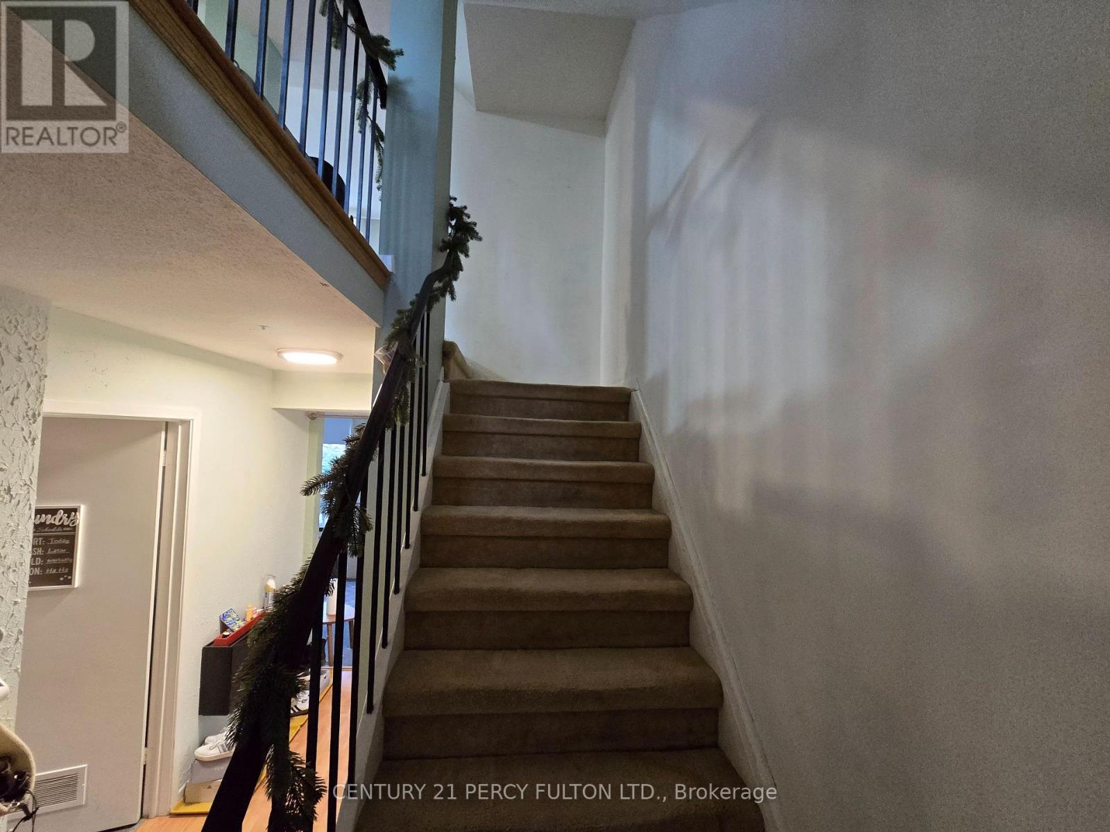 28 Spire Hillway, Toronto, Ontario  M2H 3A4 - Photo 6 - C12646826