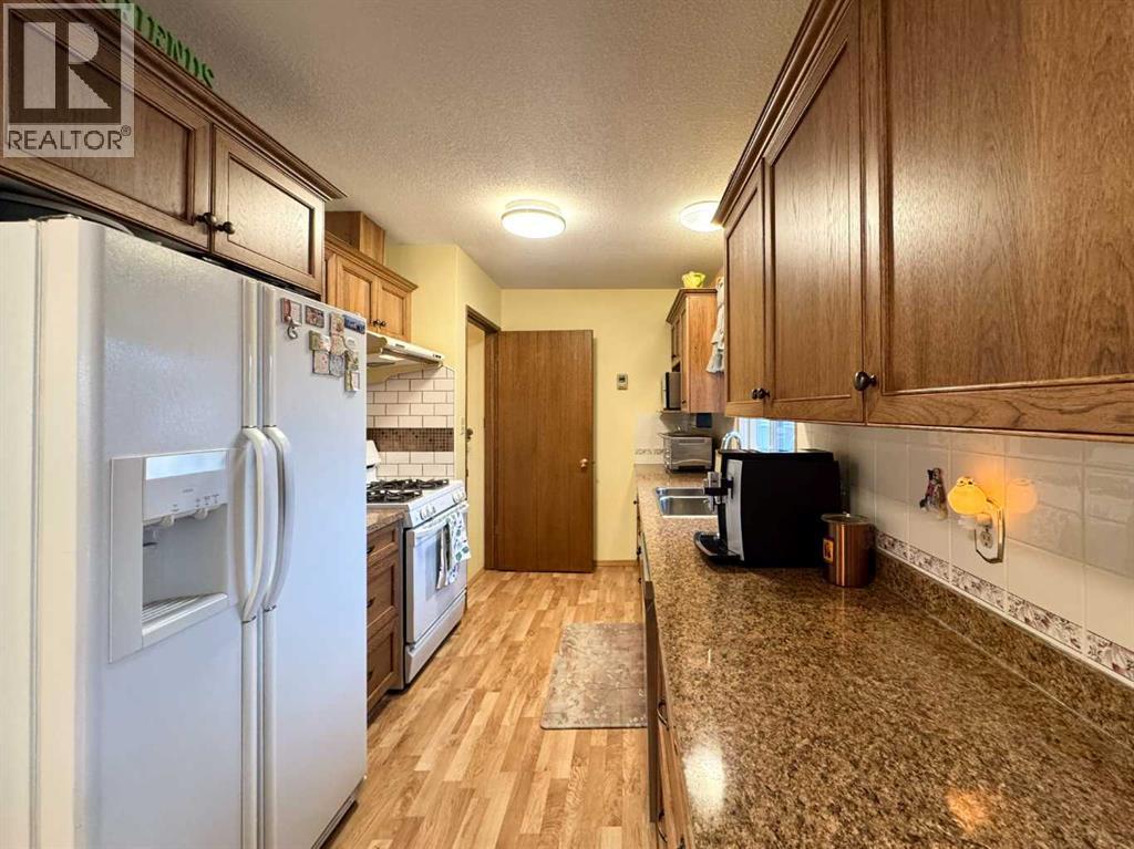 11 Princeton Road W, Lethbridge, Alberta  T1K 5A1 - Photo 13 - A2275434