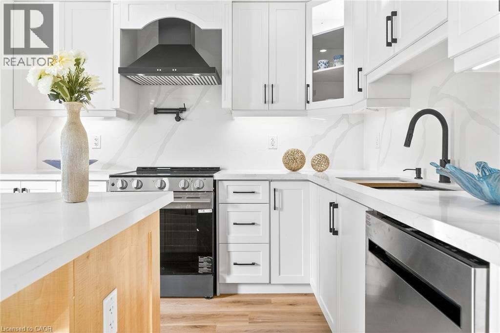 40 Westaway Place, Hamilton, Ontario  L9C 2G1 - Photo 6 - 40792889