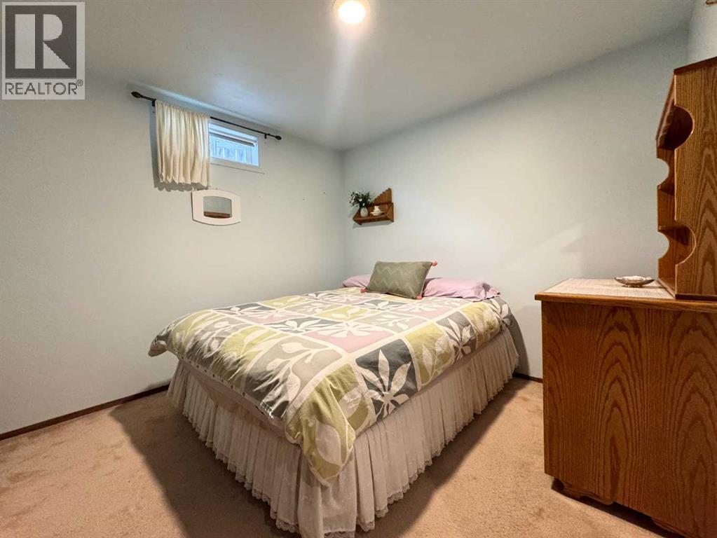 11 Princeton Road W, Lethbridge, Alberta  T1K 5A1 - Photo 35 - A2275434