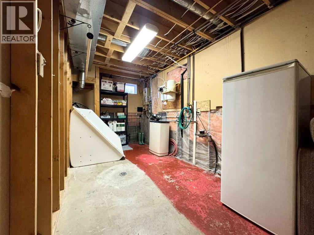 11 Princeton Road W, Lethbridge, Alberta  T1K 5A1 - Photo 38 - A2275434