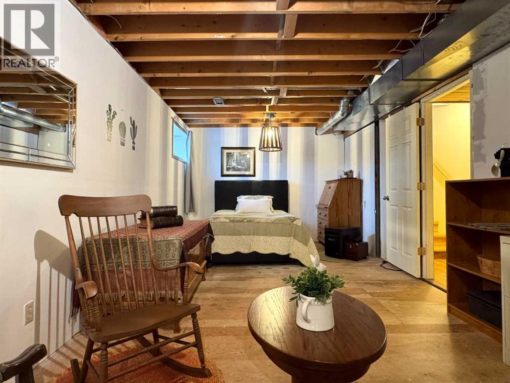 11 Princeton Road W, Lethbridge, Alberta  T1K 5A1 - Photo 33 - A2275434