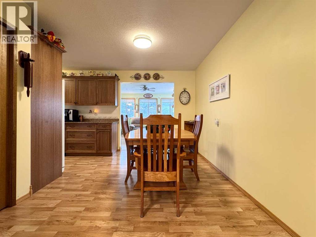 11 Princeton Road W, Lethbridge, Alberta  T1K 5A1 - Photo 9 - A2275434