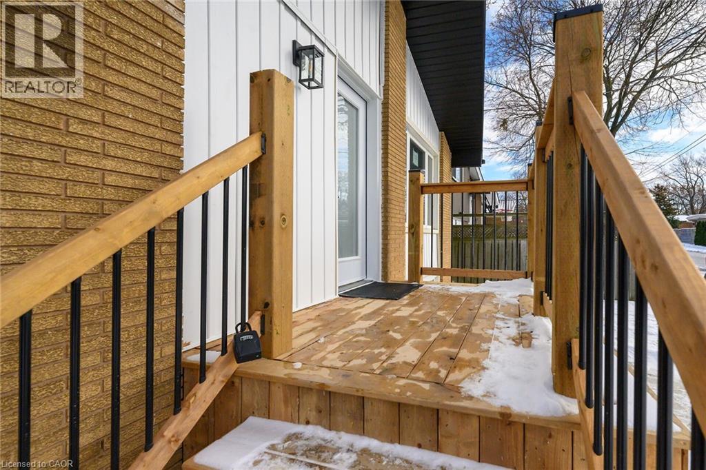 40 Westaway Place, Hamilton, Ontario  L9C 2G1 - Photo 4 - 40792889