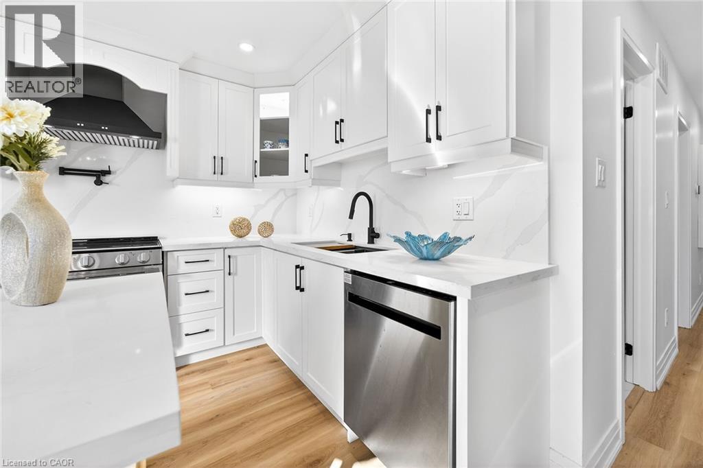 40 Westaway Place, Hamilton, Ontario  L9C 2G1 - Photo 14 - 40792889