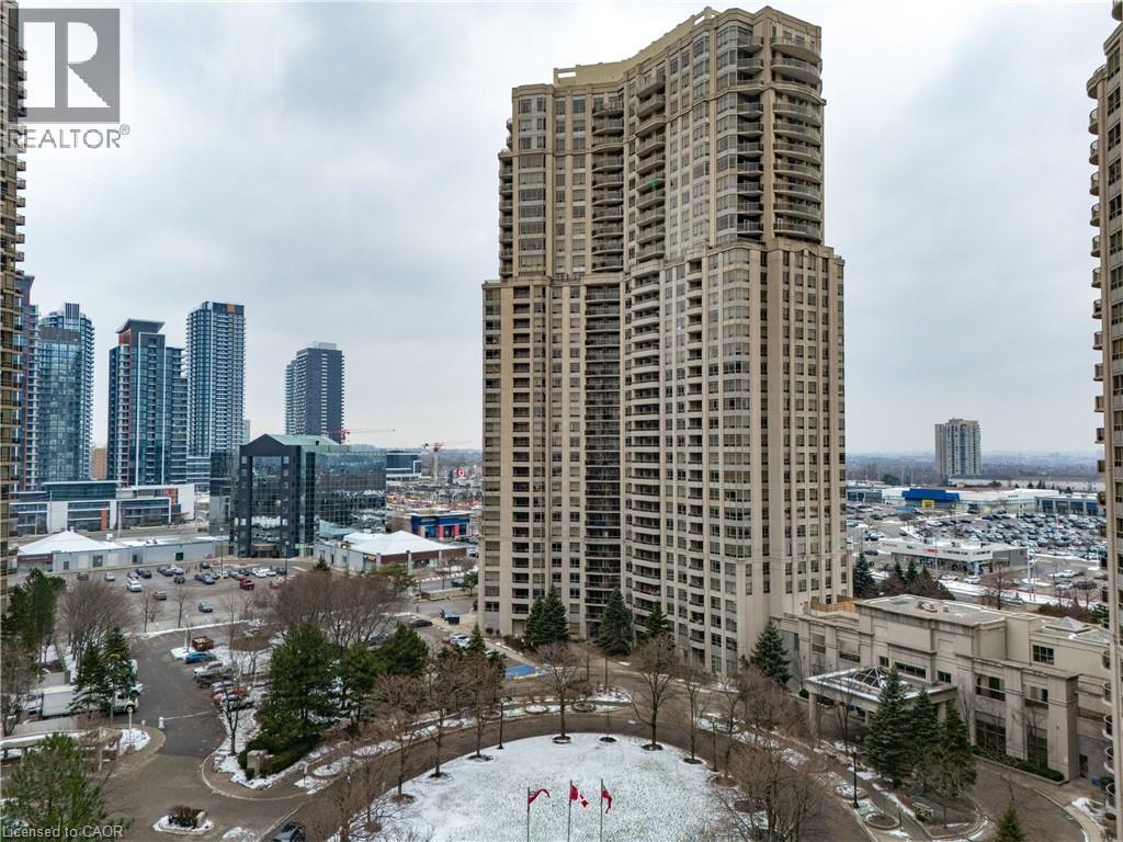 35 KINGSBRIDGE GARDEN Circle Unit# 105, Mississauga, Ontario