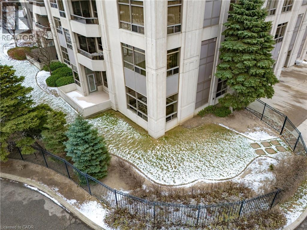 35 Kingsbridge Garden Circle Unit# 105, Mississauga, Ontario  L5R 3Z5 - Photo 17 - 40793397