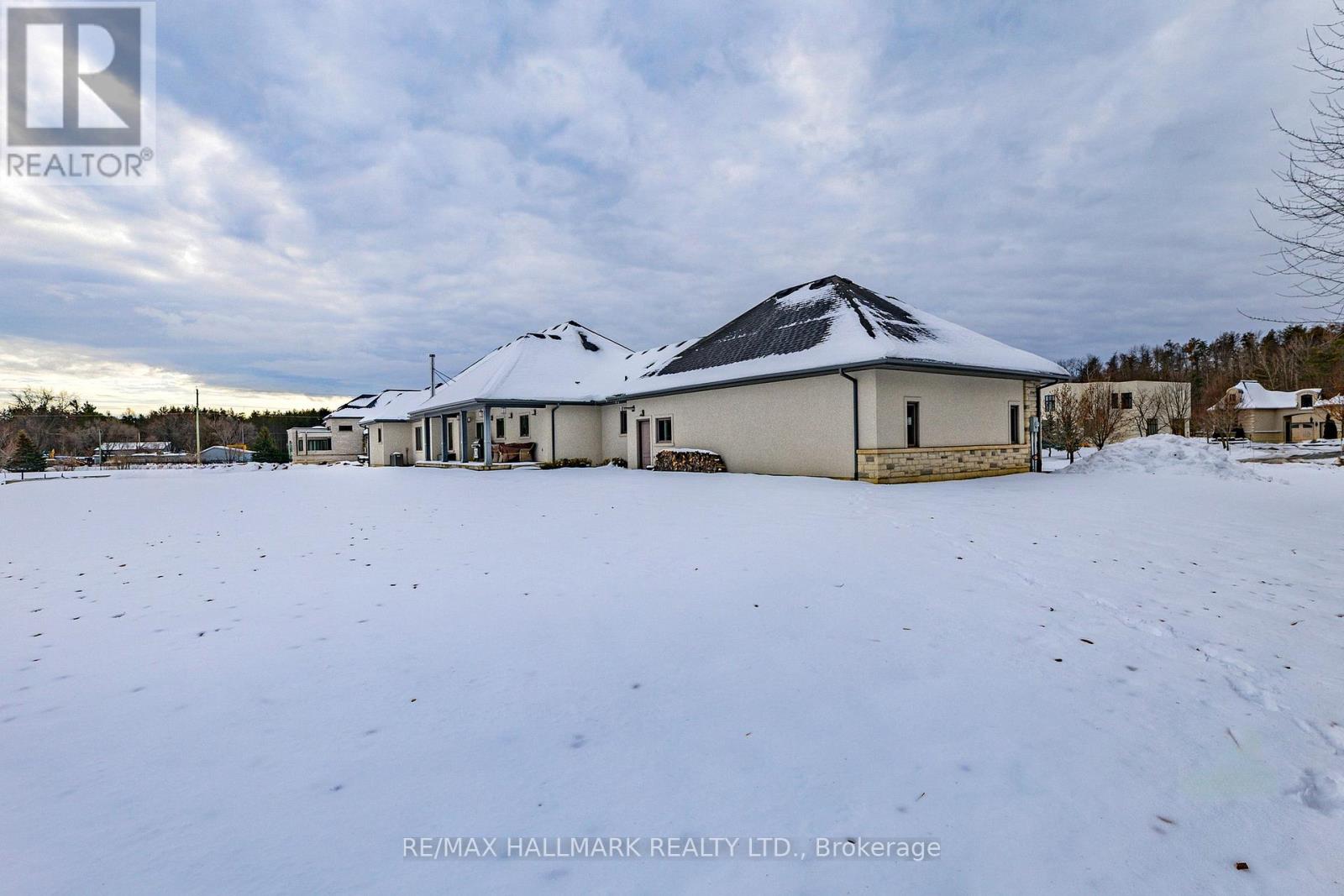 67 Grayfield Drive, Whitchurch-Stouffville, Ontario  L4A 0B1 - Photo 41 - N12646828