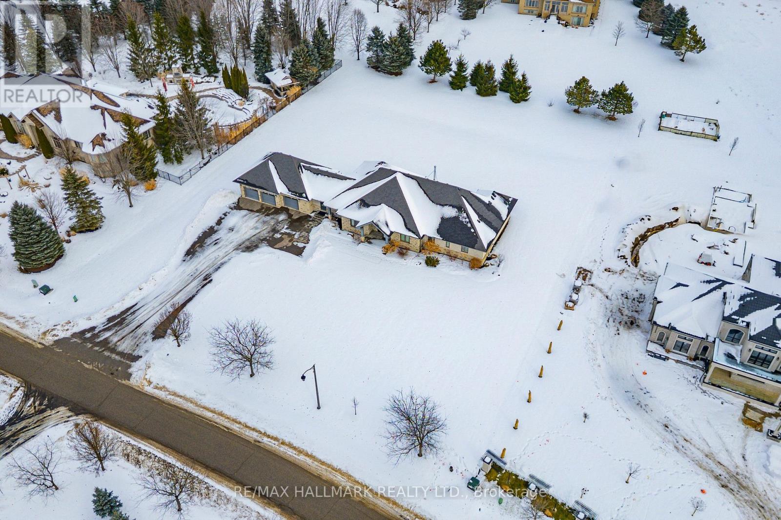 67 Grayfield Drive, Whitchurch-Stouffville, Ontario  L4A 0B1 - Photo 43 - N12646828