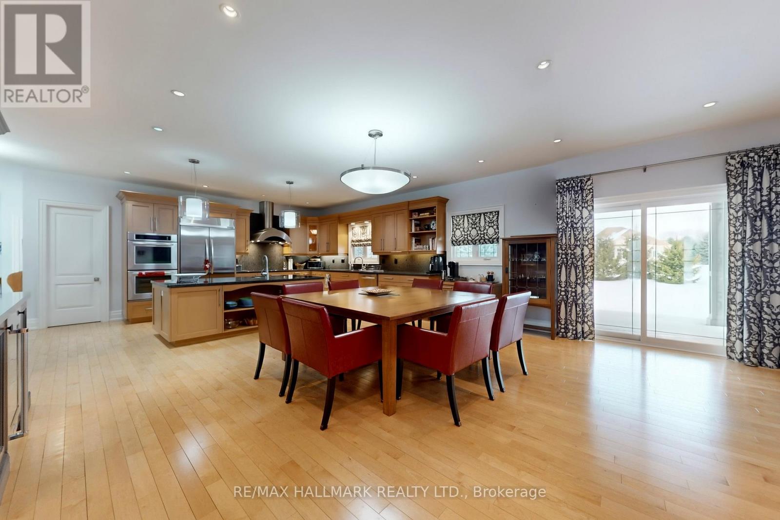 67 Grayfield Drive, Whitchurch-Stouffville, Ontario  L4A 0B1 - Photo 5 - N12646828