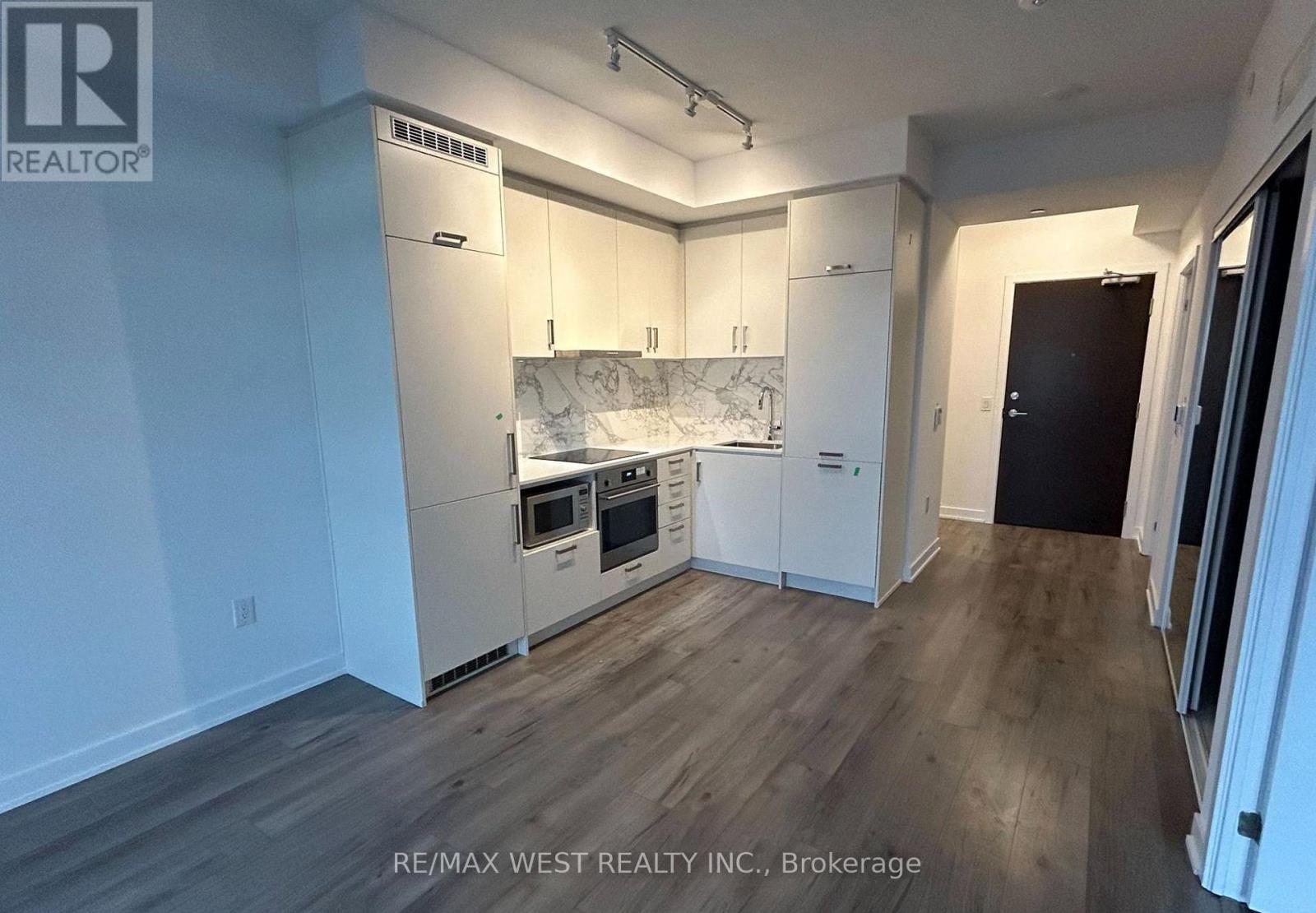 1211 - 60 Honeycrisp Crescent, Vaughan, Ontario  L4K 5Z8 - Photo 4 - N12646838