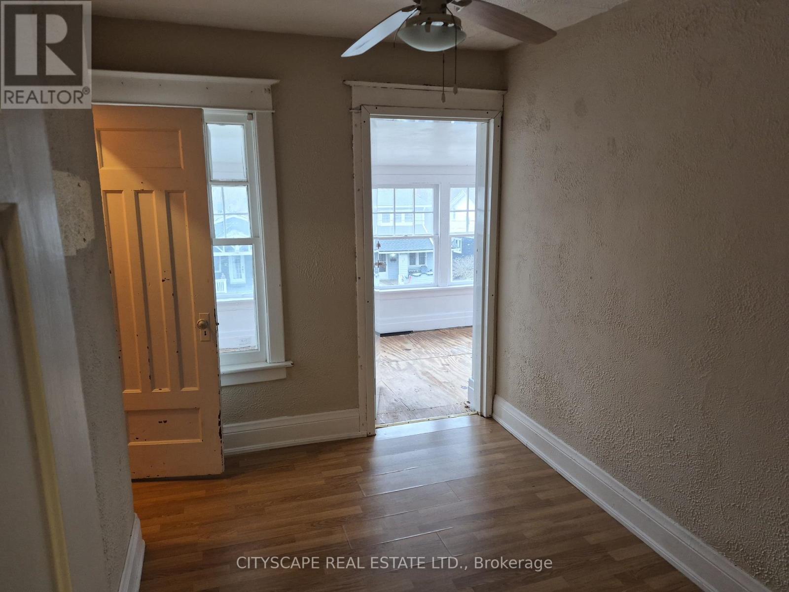 28 Margery Road, Welland, Ontario  L3B 2P6 - Photo 15 - X12646056