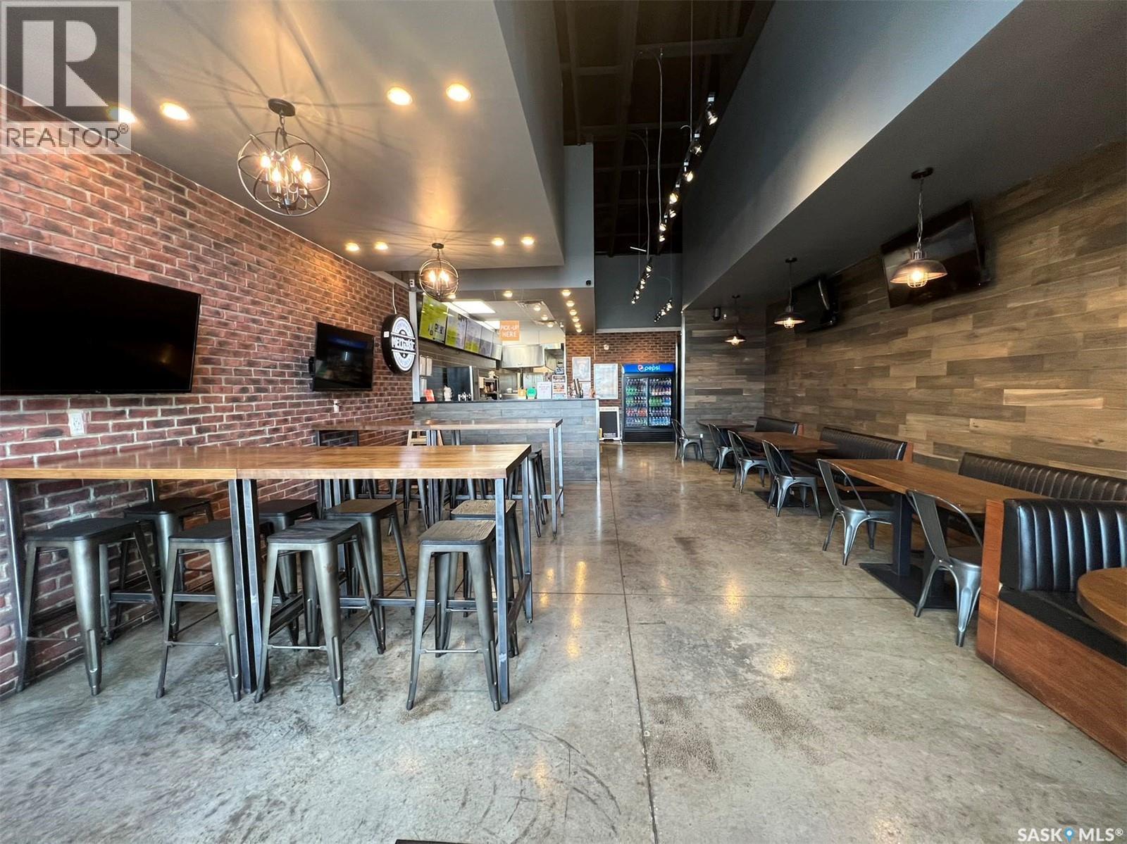 20 3012 8th Street, Saskatoon, Saskatchewan  S7H 0W2 - Photo 3 - SK025858