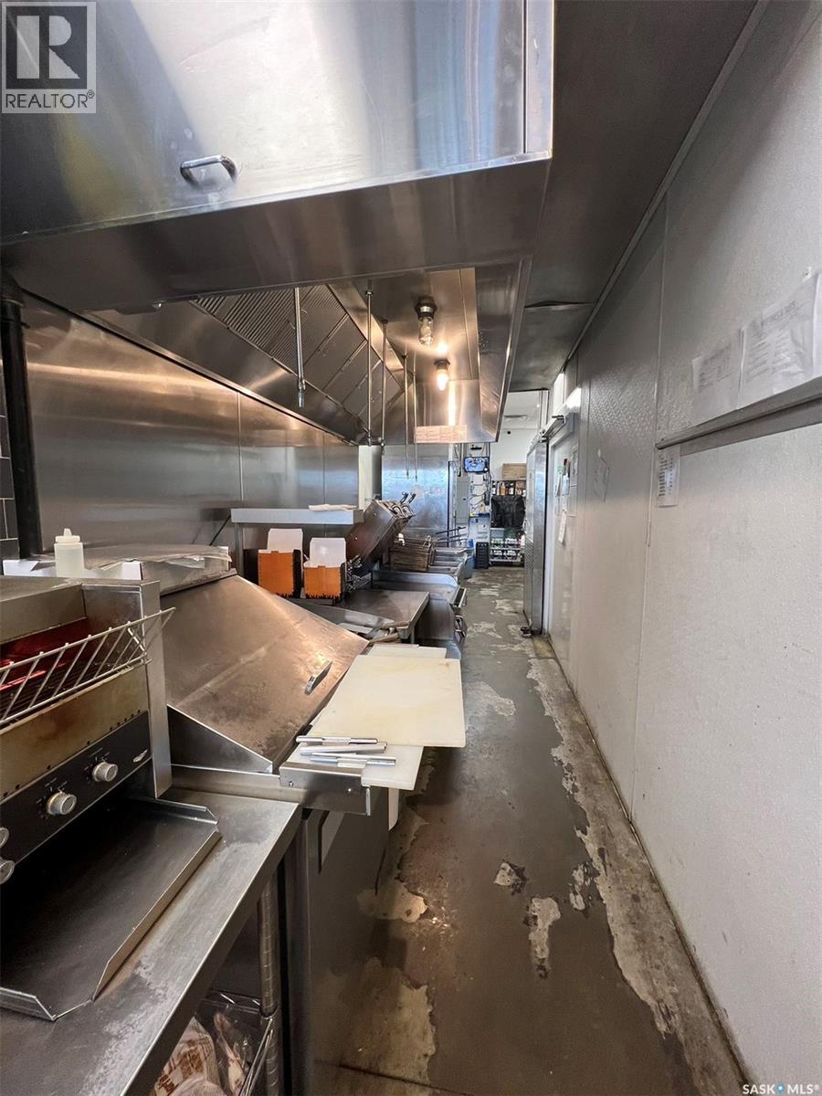 20 3012 8th Street, Saskatoon, Saskatchewan  S7H 0W2 - Photo 8 - SK025858