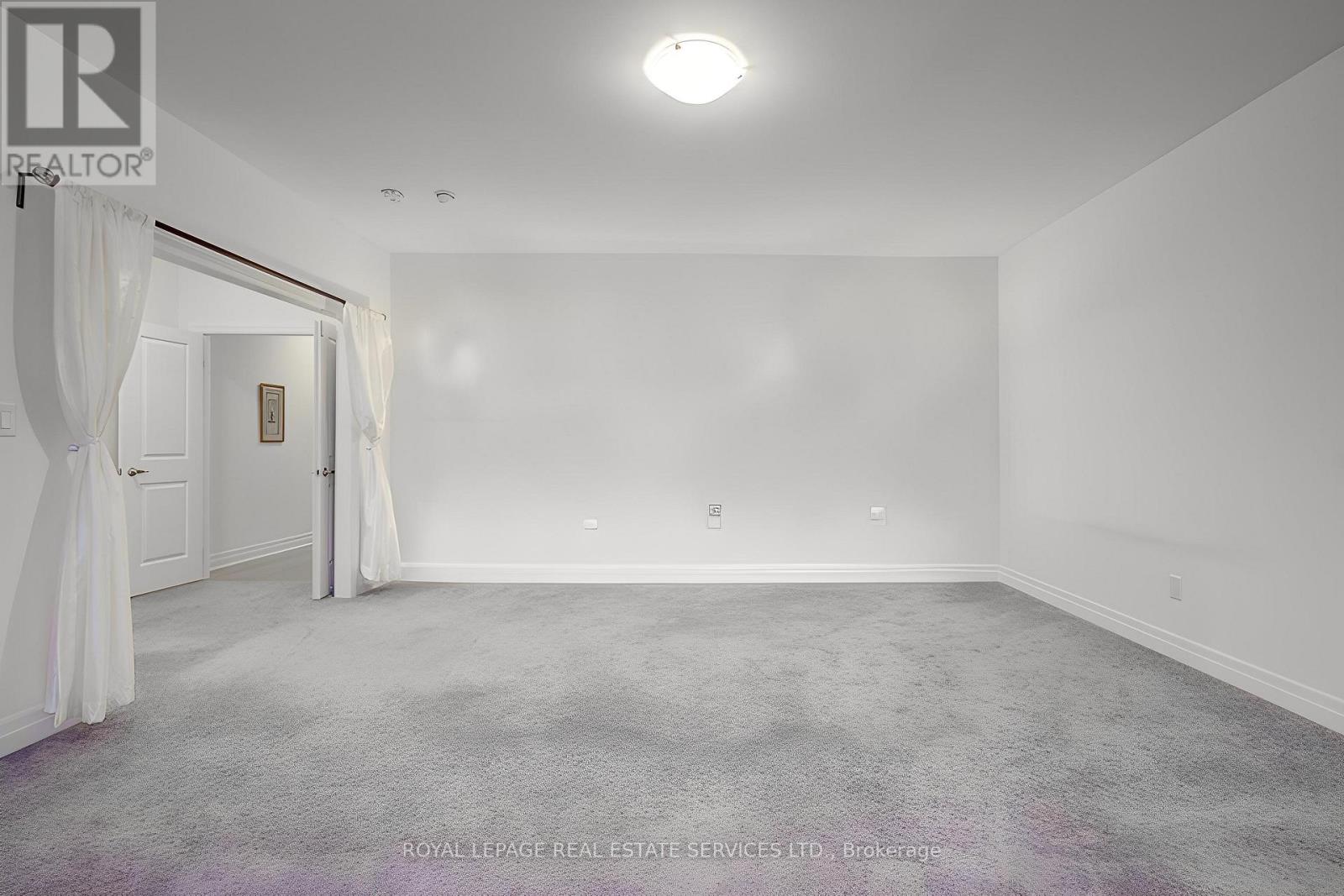 48 Viva Gardens, Oakville, Ontario  L6H 0Z1 - Photo 18 - W12646850