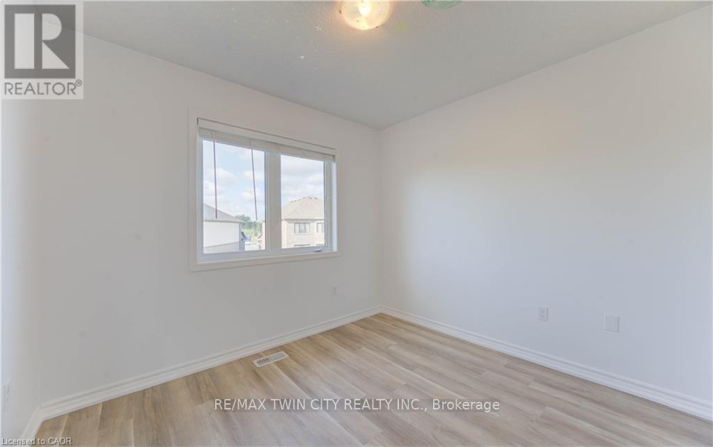 82 Trowbridge Street, Woolwich, Ontario  N0B 1M0 - Photo 10 - X12646876