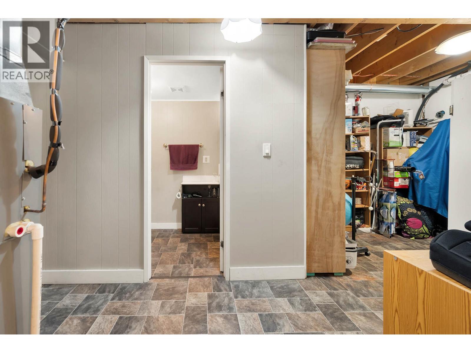 800 Valhalla Drive Unit# 102, Kamloops, British Columbia  V2B 1R8 - Photo 26 - 10371465