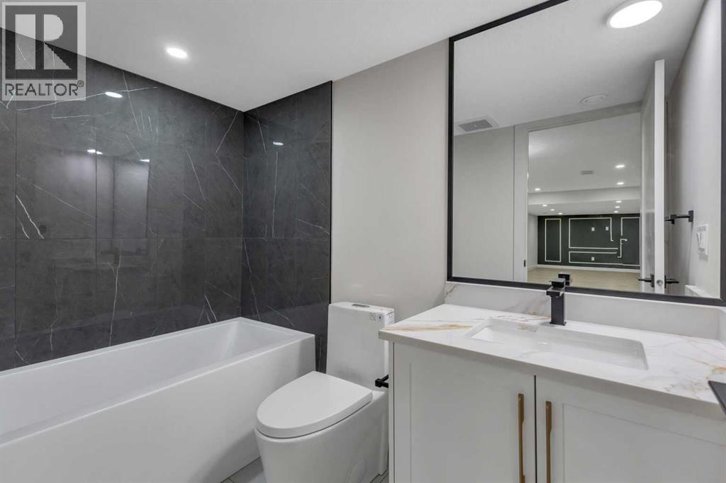 19 Cedargrove Place Sw, Calgary, Alberta  T2W 4T8 - Photo 31 - A2273303