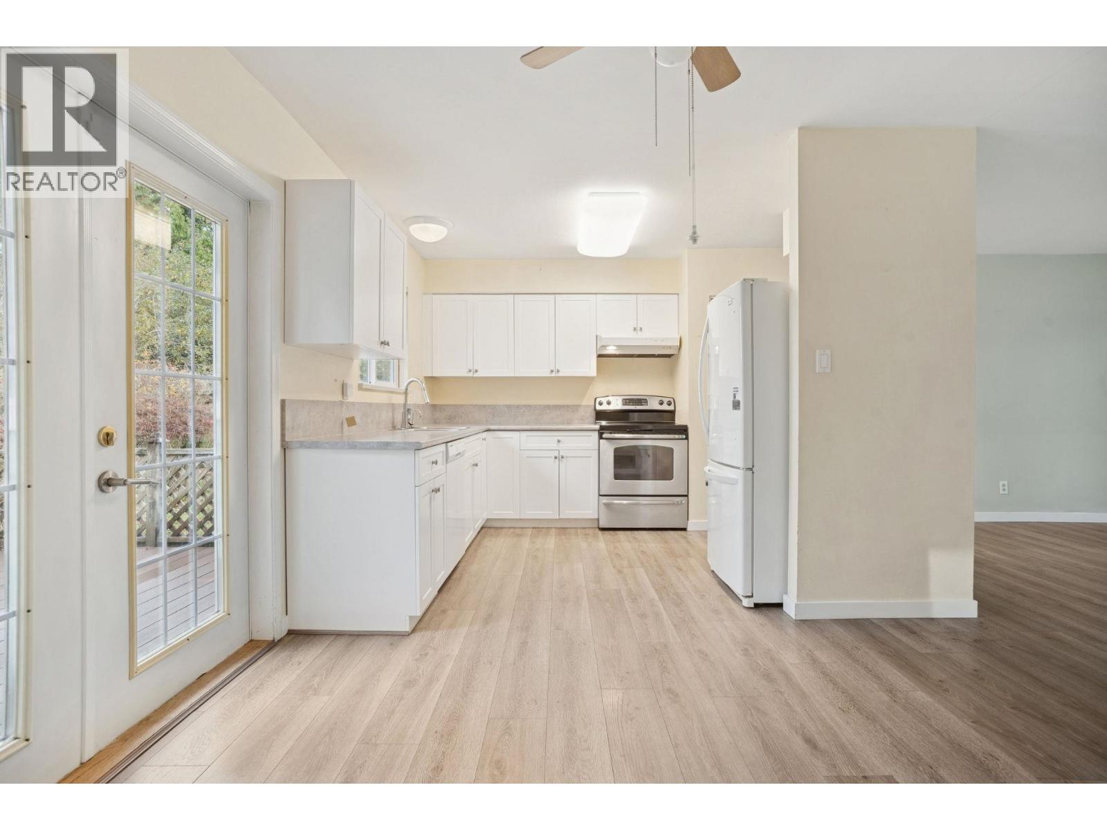 5447 River Road, Delta, British Columbia  V4K 1S8 - Photo 9 - R3068264