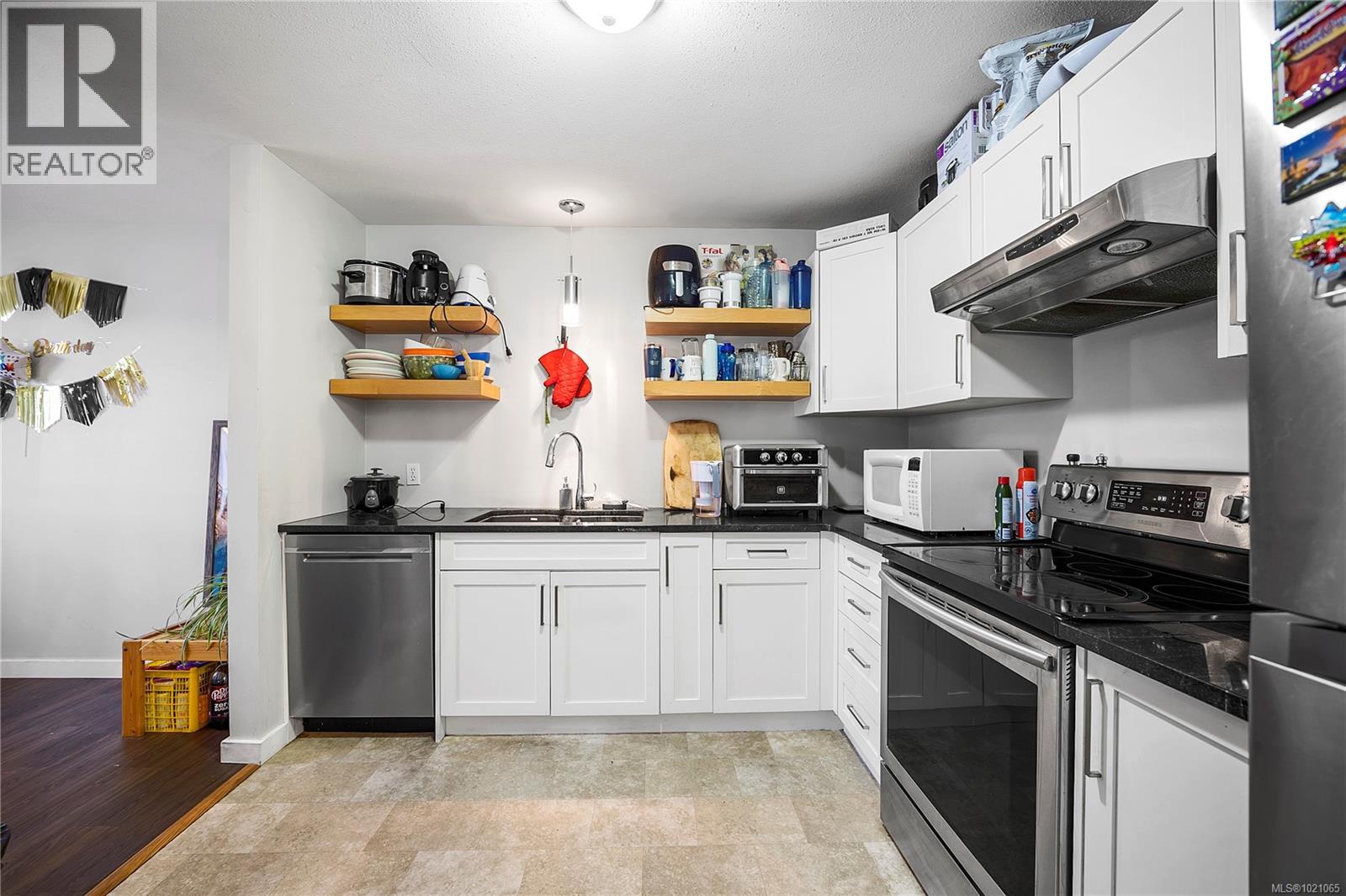 315 3185 Barons Rd, Nanaimo, British Columbia  V9T 5T3 - Photo 2 - 1021065