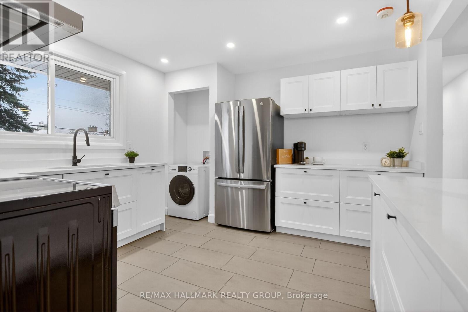 14 Cheryl Road, Ottawa, Ontario  K2G 0V7 - Photo 16 - X12646908