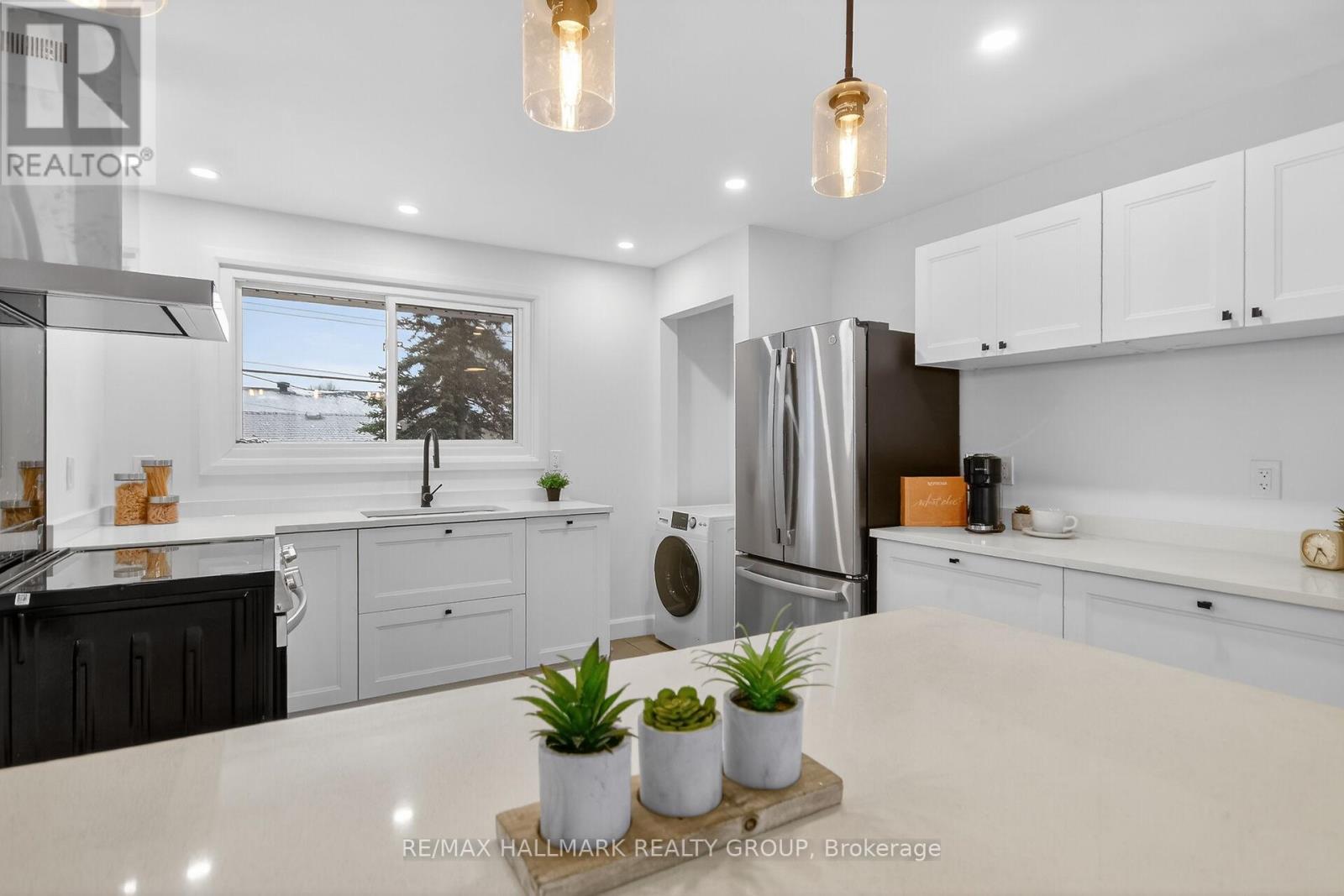 14 Cheryl Road, Ottawa, Ontario  K2G 0V7 - Photo 21 - X12646908