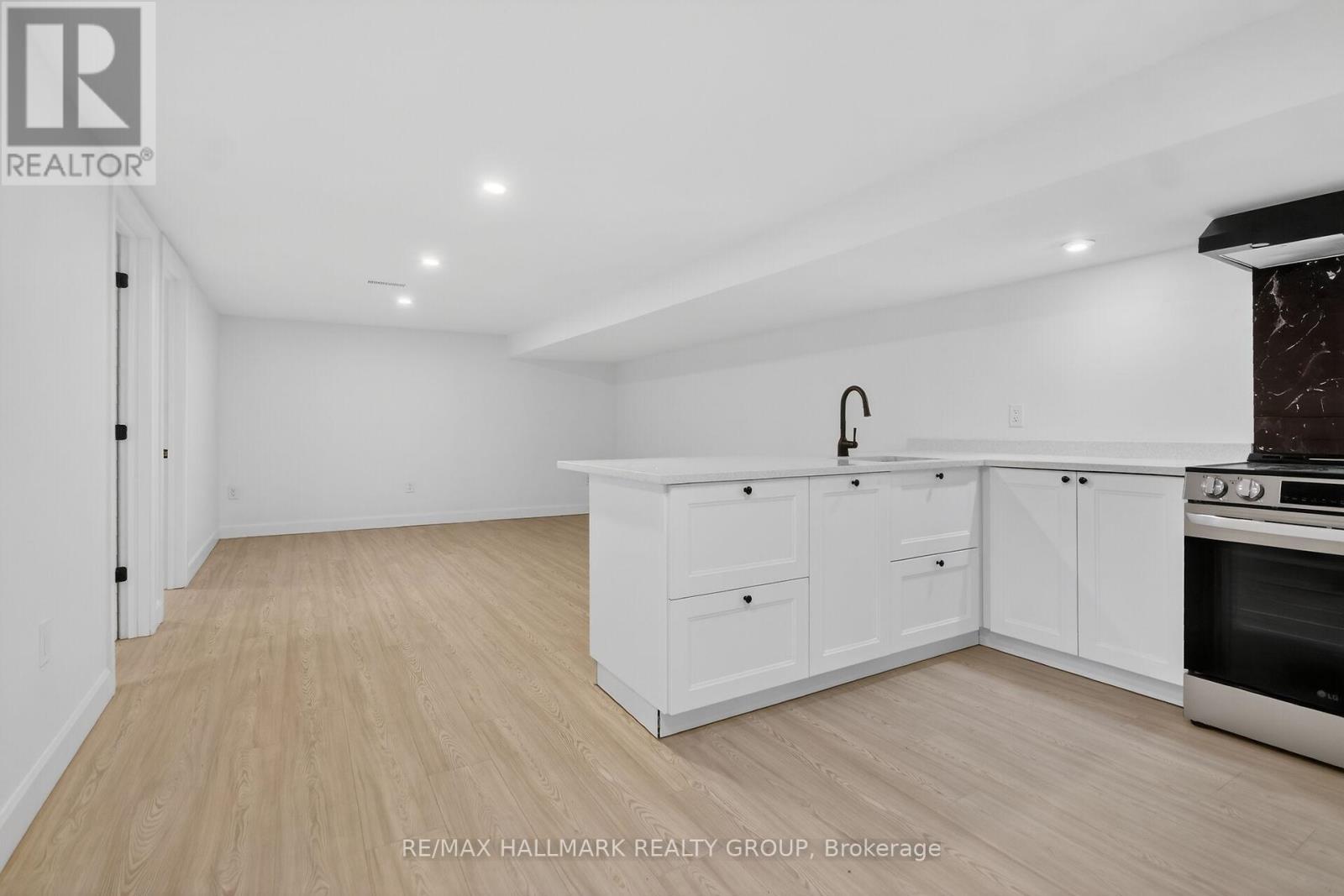 14 Cheryl Road, Ottawa, Ontario  K2G 0V7 - Photo 35 - X12646908