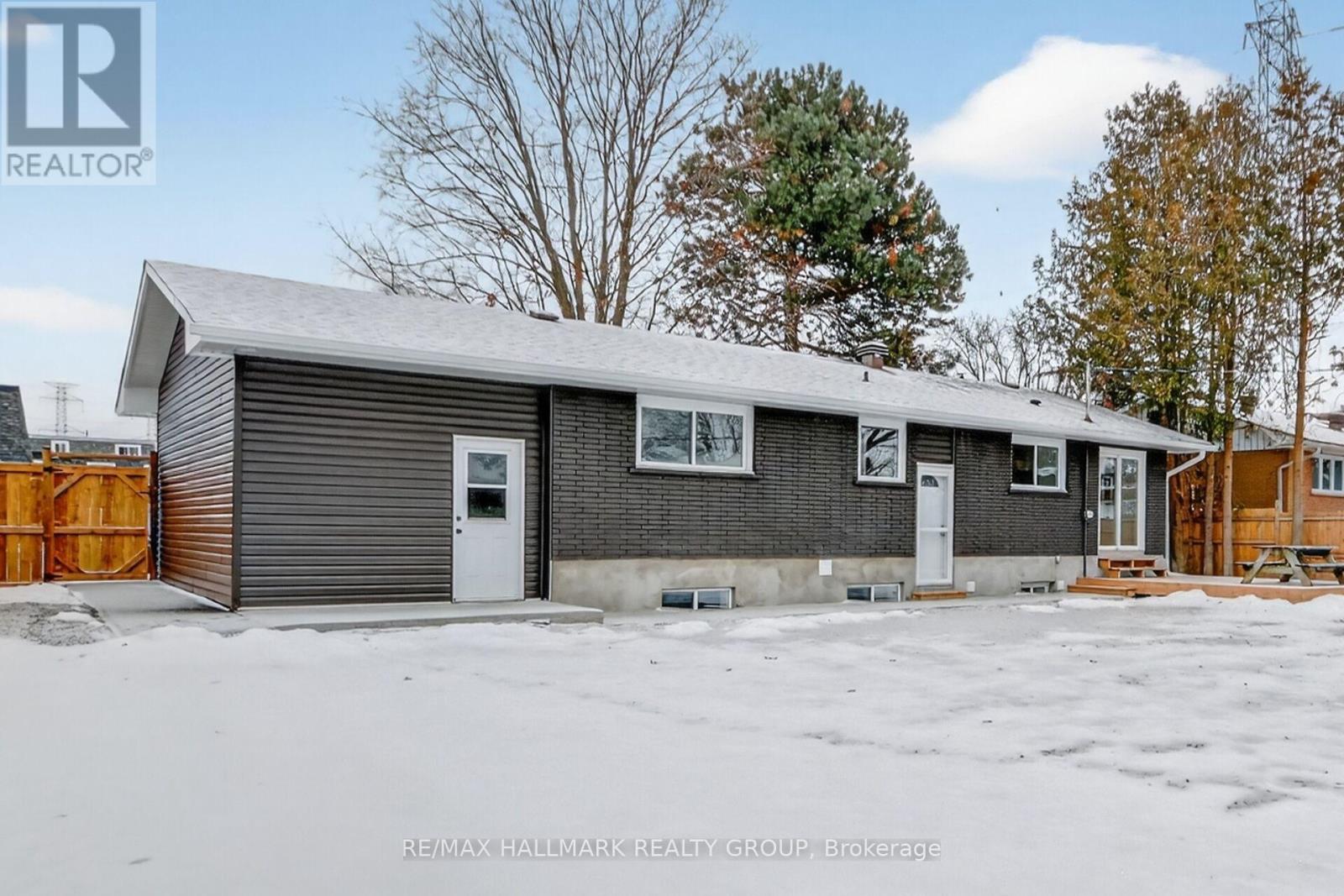 14 Cheryl Road, Ottawa, Ontario  K2G 0V7 - Photo 4 - X12646908