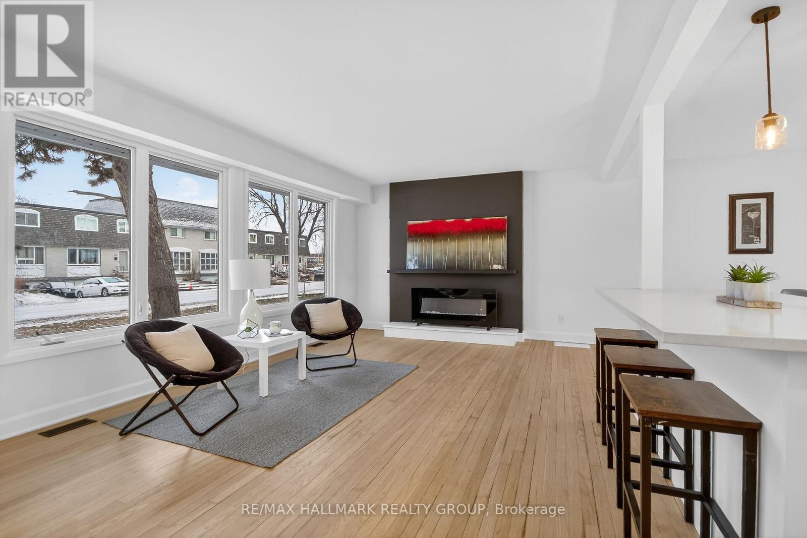 14 Cheryl Road, Ottawa, Ontario  K2G 0V7 - Photo 9 - X12646908