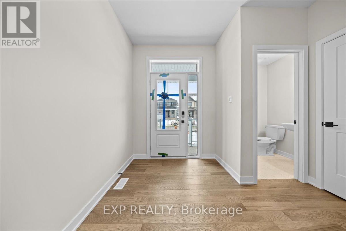 6354 Ottawa Street, Ottawa, Ontario  K0A 2Z0 - Photo 2 - X12646916