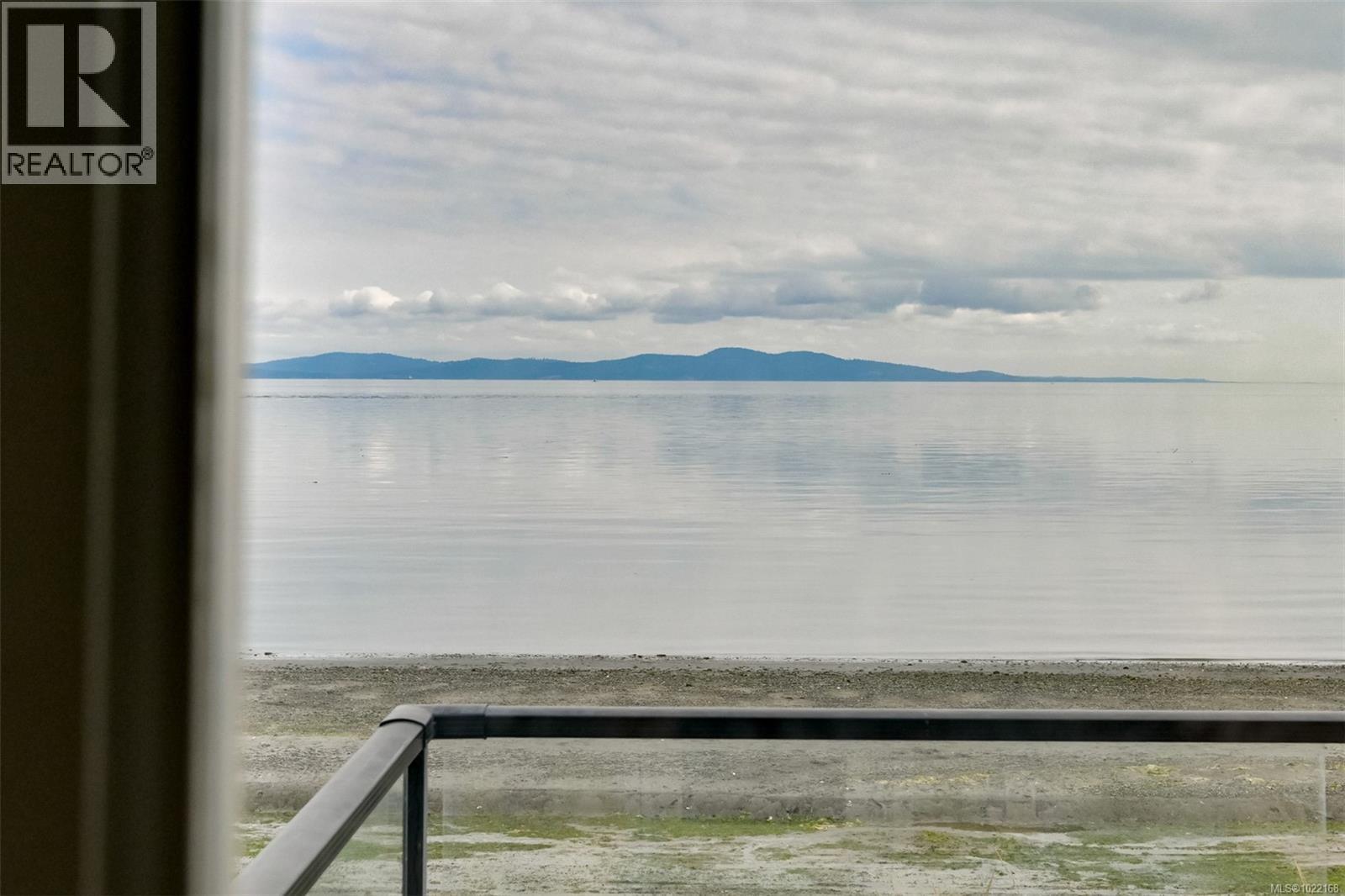 5037 Cordova Bay Rd, Saanich, British Columbia  V8Y 2K1 - Photo 6 - 1022168