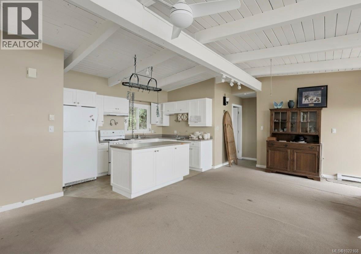 5037 Cordova Bay Rd, Saanich, British Columbia  V8Y 2K1 - Photo 13 - 1022168