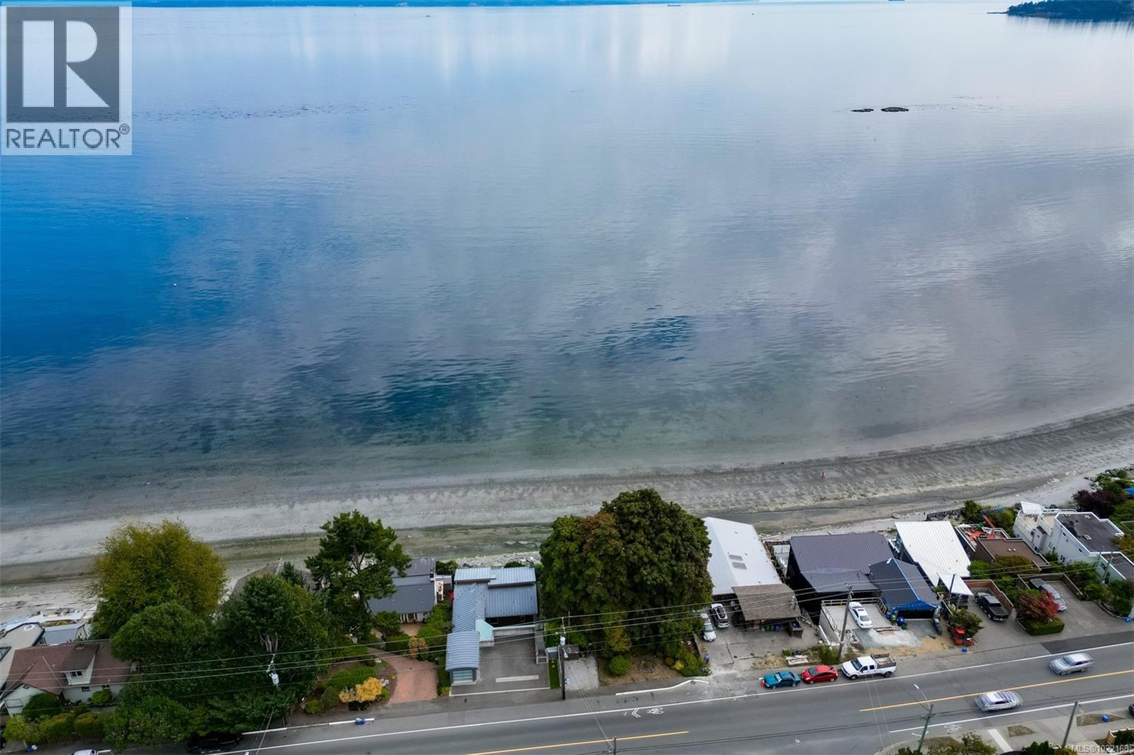 5037 Cordova Bay Rd, Saanich, British Columbia  V8Y 2K1 - Photo 32 - 1022168