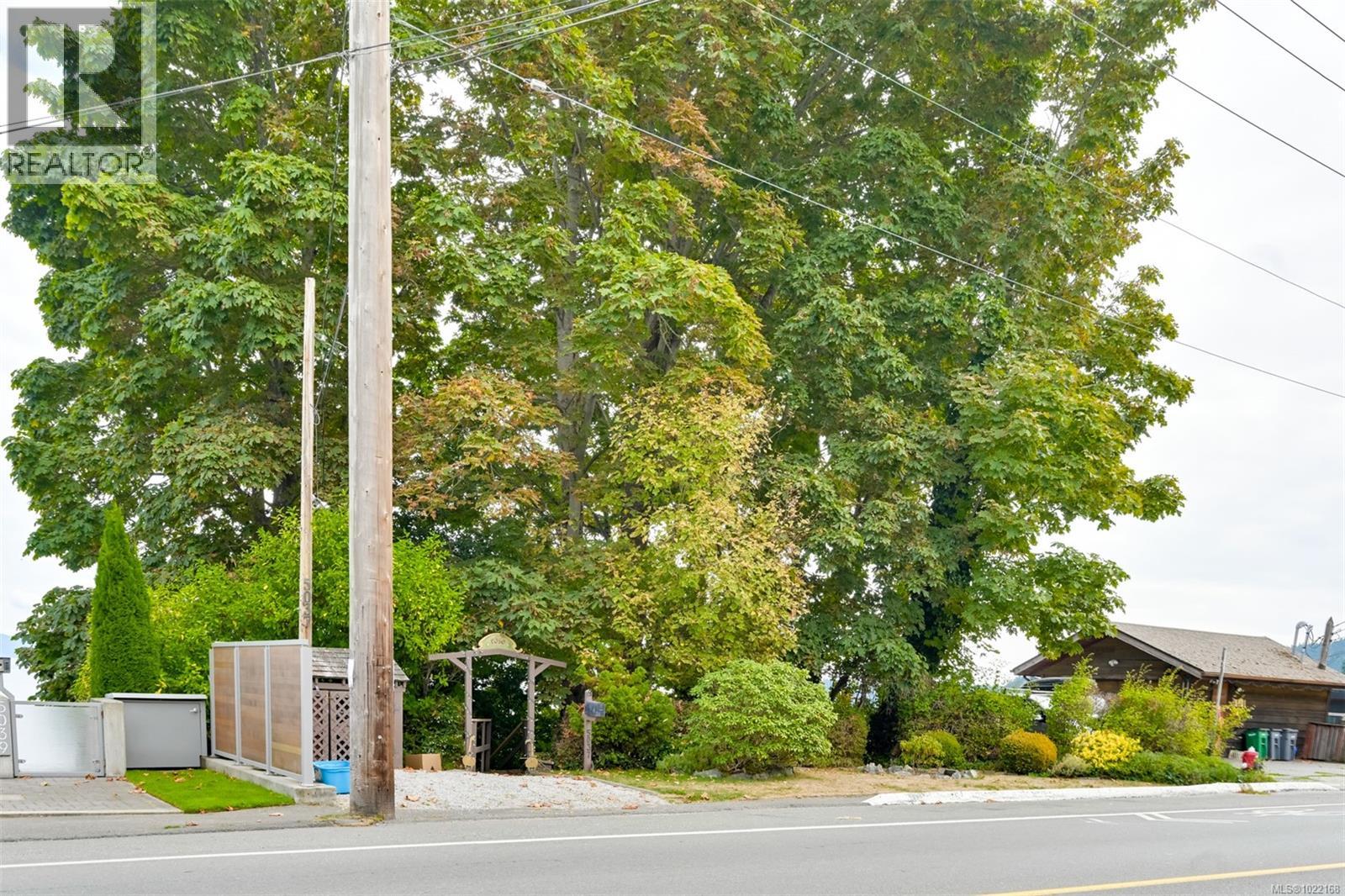 5037 Cordova Bay Rd, Saanich, British Columbia  V8Y 2K1 - Photo 28 - 1022168