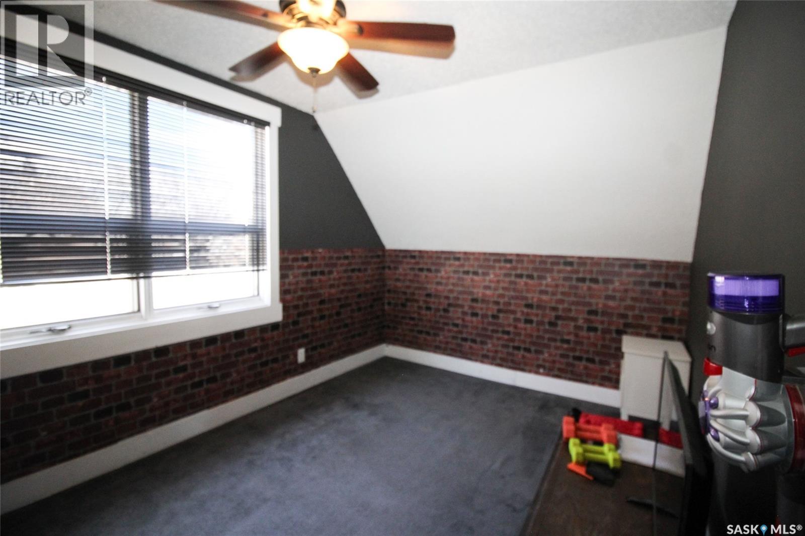 538 1st Street E, Shaunavon, Saskatchewan  S0N 2M0 - Photo 19 - SK025862