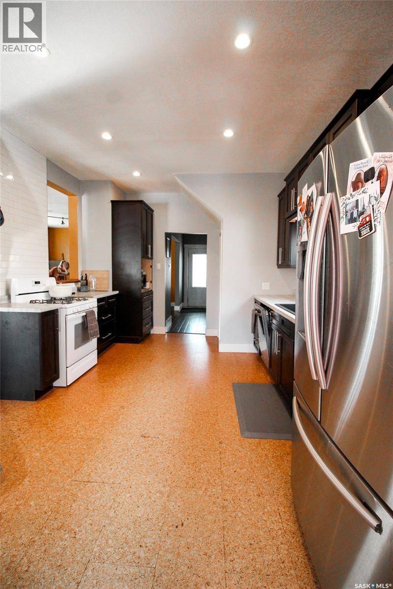 538 1st Street E, Shaunavon, Saskatchewan  S0N 2M0 - Photo 7 - SK025862