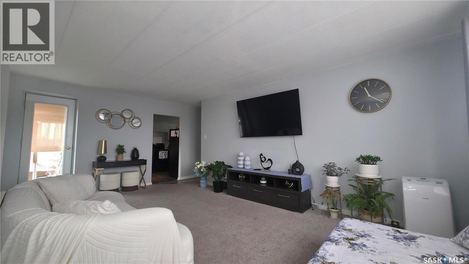 17 2620 5th Avenue N, Regina, Saskatchewan  S4R 5E5 - Photo 3 - SK025842